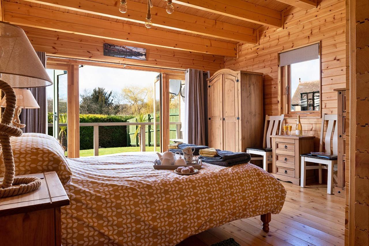 Finest Retreats - Garden Lodge 克雷文阿姆斯 外观 照片